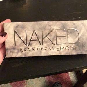 Barely used NAKED Smoky by Urban Decay!